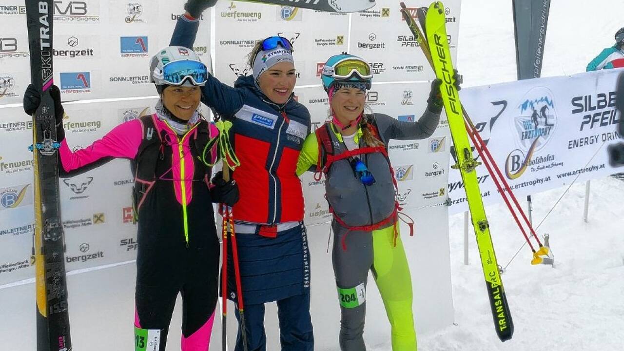 Johanna Hiemer (M.) siegte vor der Tschechin Marcela Vasinova (l.) und der St. Johannerin Ina Forchthammer.  