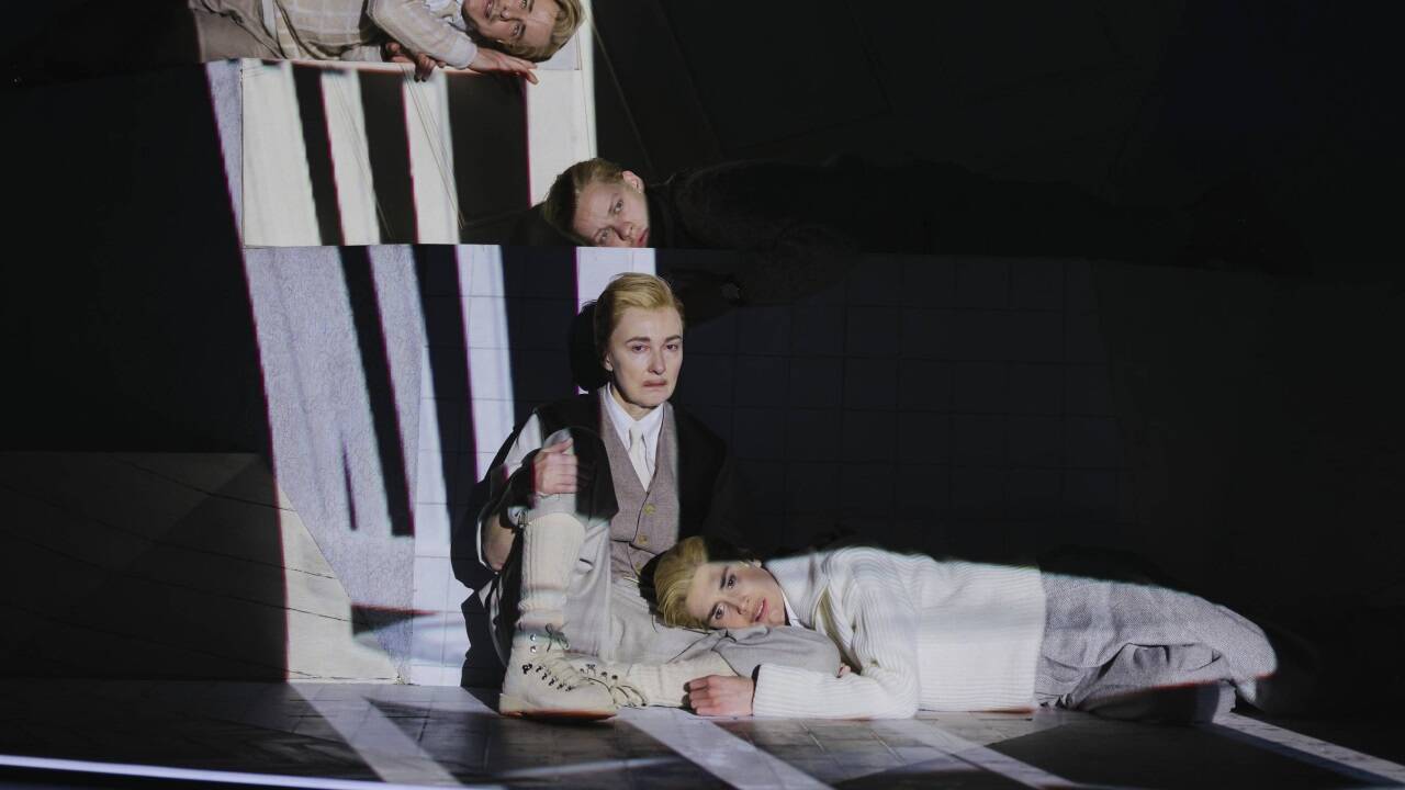 „Der Zauberberg“ im Burgtheater 