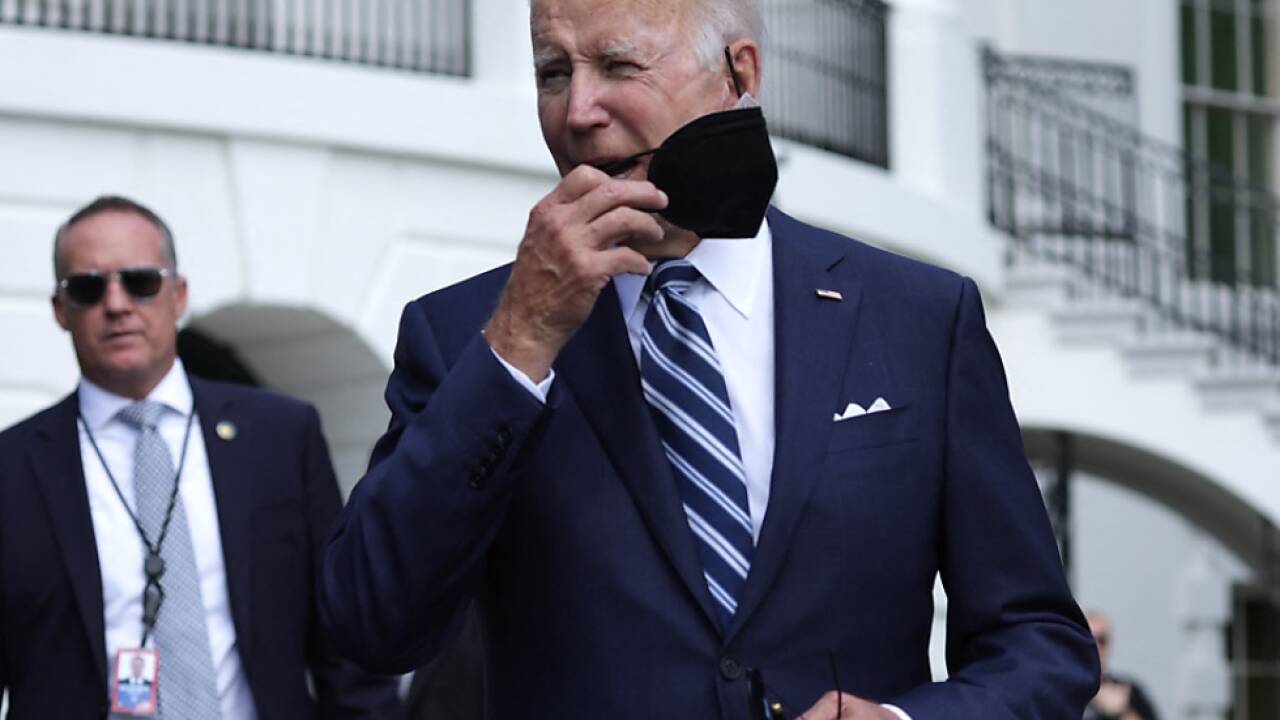 US-Präsident Biden legt die Maske ab 