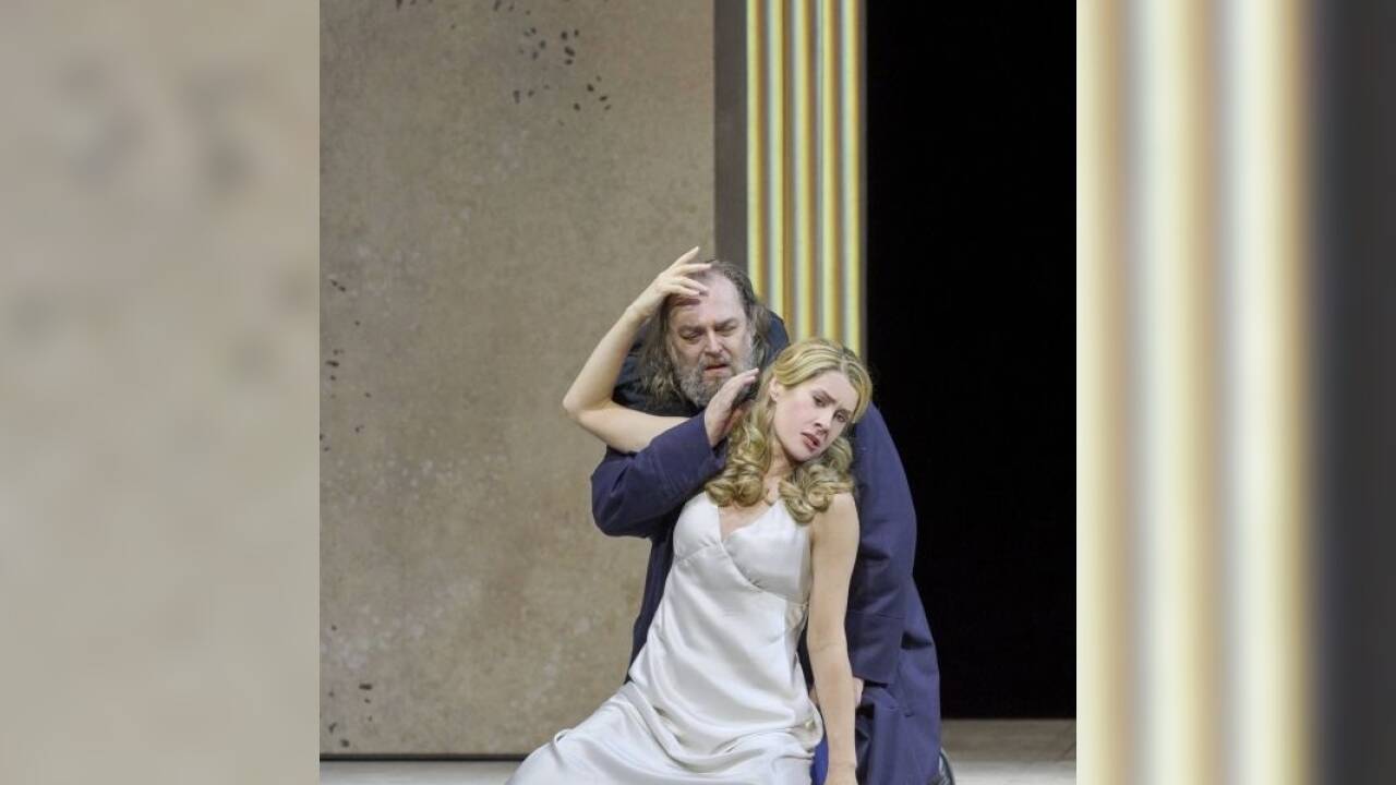 Malin Byström als Salome, Wolfgang Koch als Jochanaan 