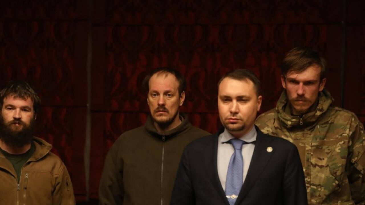 Kyrylo Budanov (2. v. r.) wird neuer Verteidigungsminister in Kiew 