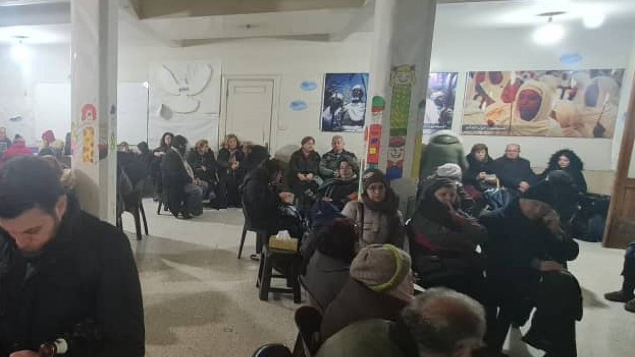 In der lateinischen (römisch-katholischen) Pfarre von Aleppo haben knapp 500 Menschen Schutz gefunden.  