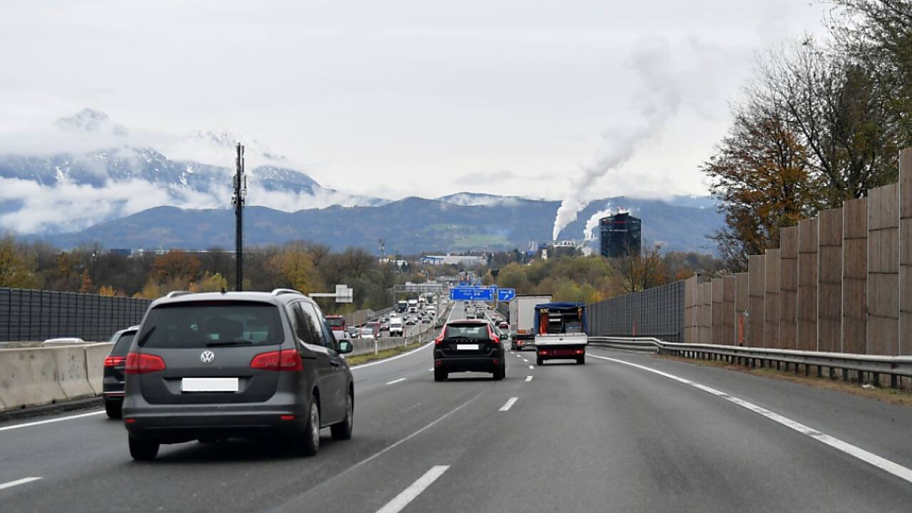 Tempo 100 wird von Klimaaktivisten gefordert 