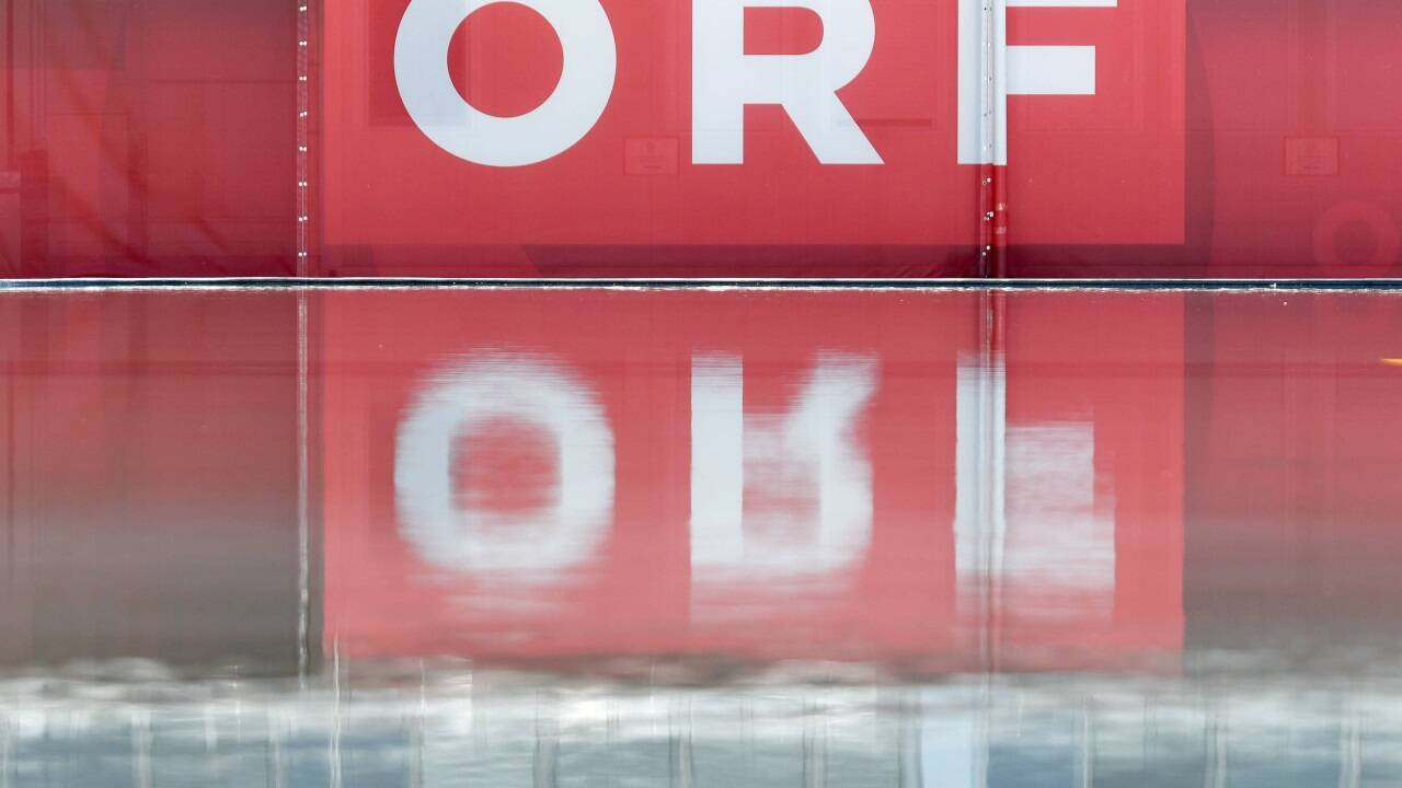Jenseits parteitaktischer Scharmützel kommen auf den ORF schwierige Zeiten zu. Jenseits parteitaktischer Scharmützel kommen auf den ORF schwierige Zeiten zu.
