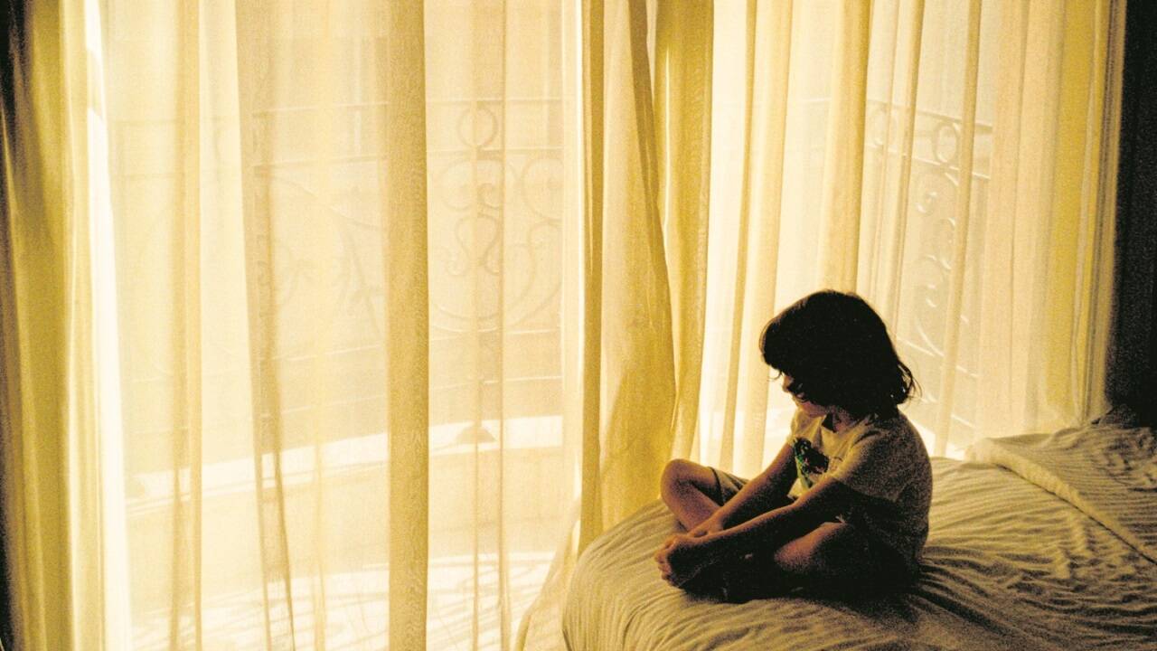 Morgendämmerung in Beirut. Ein Hotel in Hamra. Stromausfall. Wir zählen die Sekunden, bis die Generatoren anspringen und die Stadt ihren Herzschlag wiederhat. Wie lange noch? Hier geht es weiter zur Bilderstrecke.  