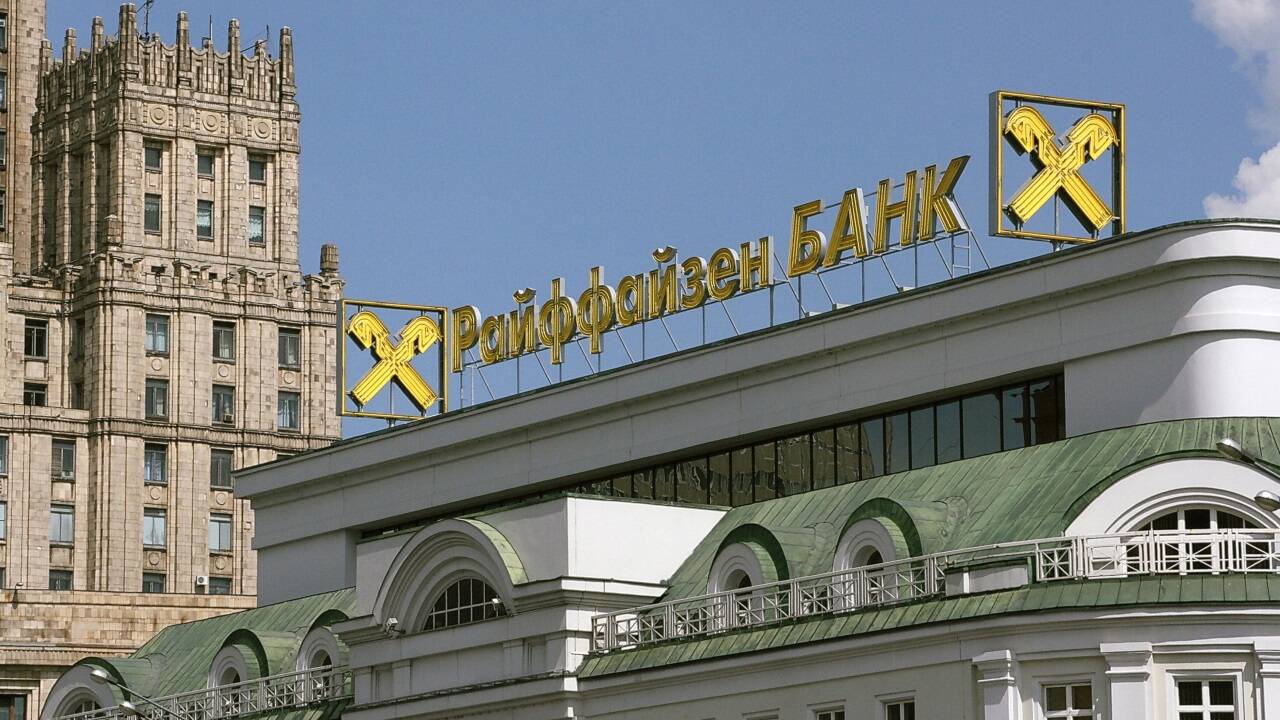 Stein des Anstoßes: die Raiffeisenbank in Moskau. Stein des Anstoßes: die Raiffeisenbank in Moskau.