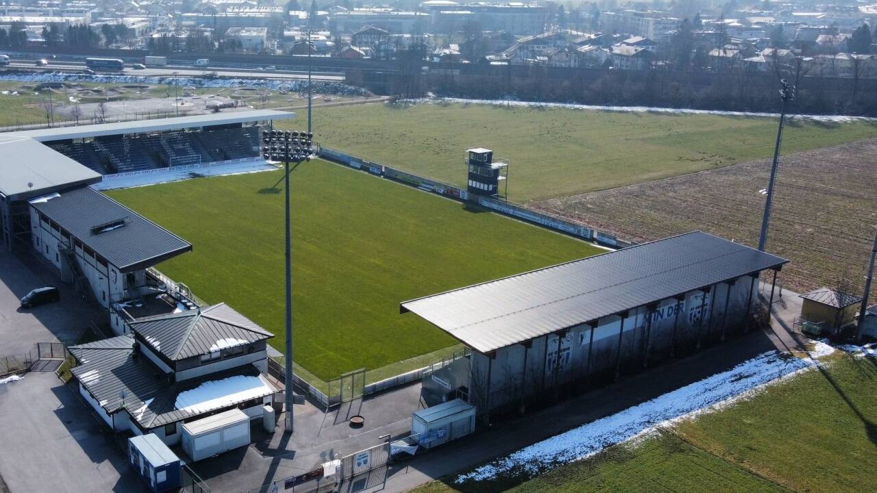 Das Stadion in Grödig: Schon länger als mögliche Heimat von Austria Salzburg im Gespräch.  Das Stadion in Grödig: Schon länger als mögliche Heimat von Austria Salzburg im Gespräch.