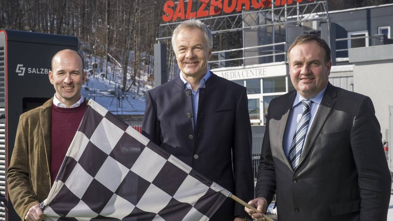 Von links nach rechts: Ernst Penninger und Fritz Lehensteiner (IGMS) sowie der Koppler Bürgermeister Rupert Reischl (ÖVP) bei der Pressekonferenz am Salzburgring. 