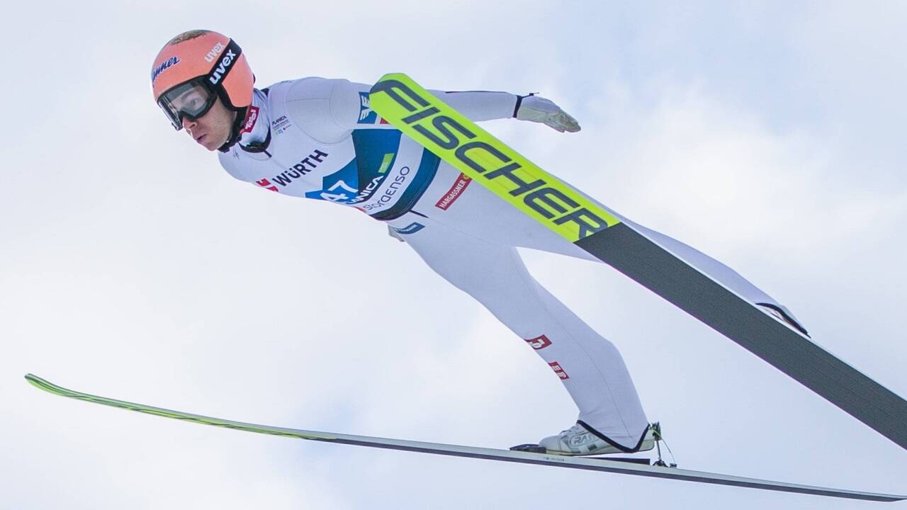 Titelverteidiger Stefan Kraft machte im zweiten Durchgang einen Satz nach vorn. 