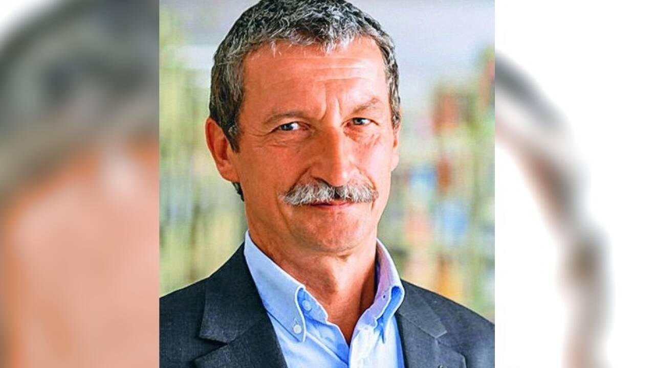 „Ich halte eine Haushaltsabgabe für die einzige realistische Möglichkeit, aus dem Dilemma rauszukommen“, sagt Josef Trappel, Leiter des Fachbereichs Kommunikationswissenschaft an der Universität Salzburg. 