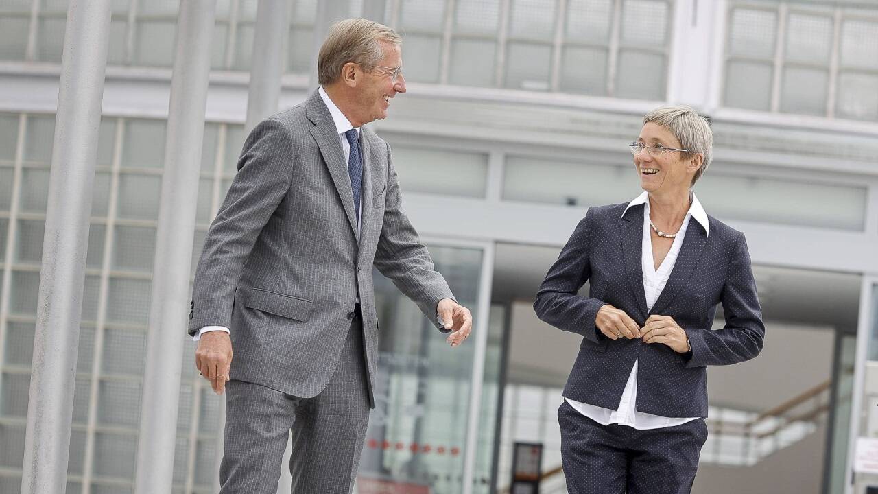 Im Juni 2020 hatte Aufsichtsratschef Wilfried Haslauer Brigitte Bach als neue Vorständin präsentiert.  