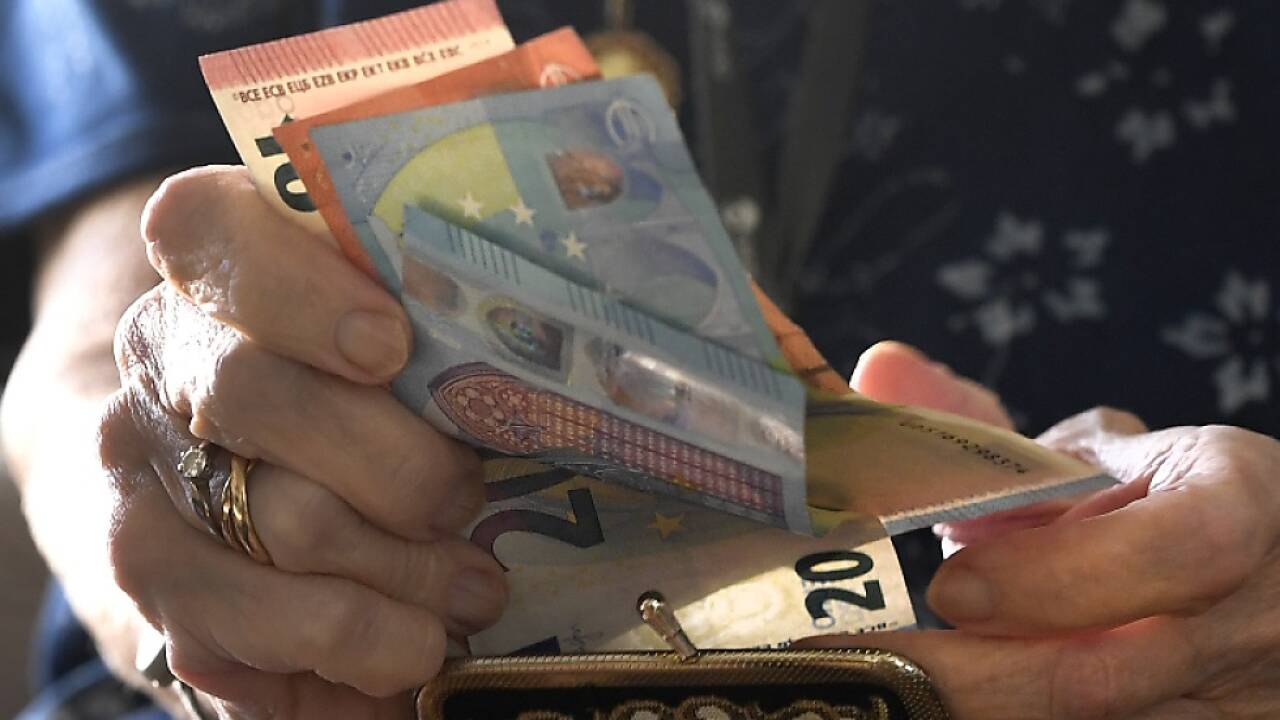 Frauen erhalten deutlich weniger Pension als Männer 