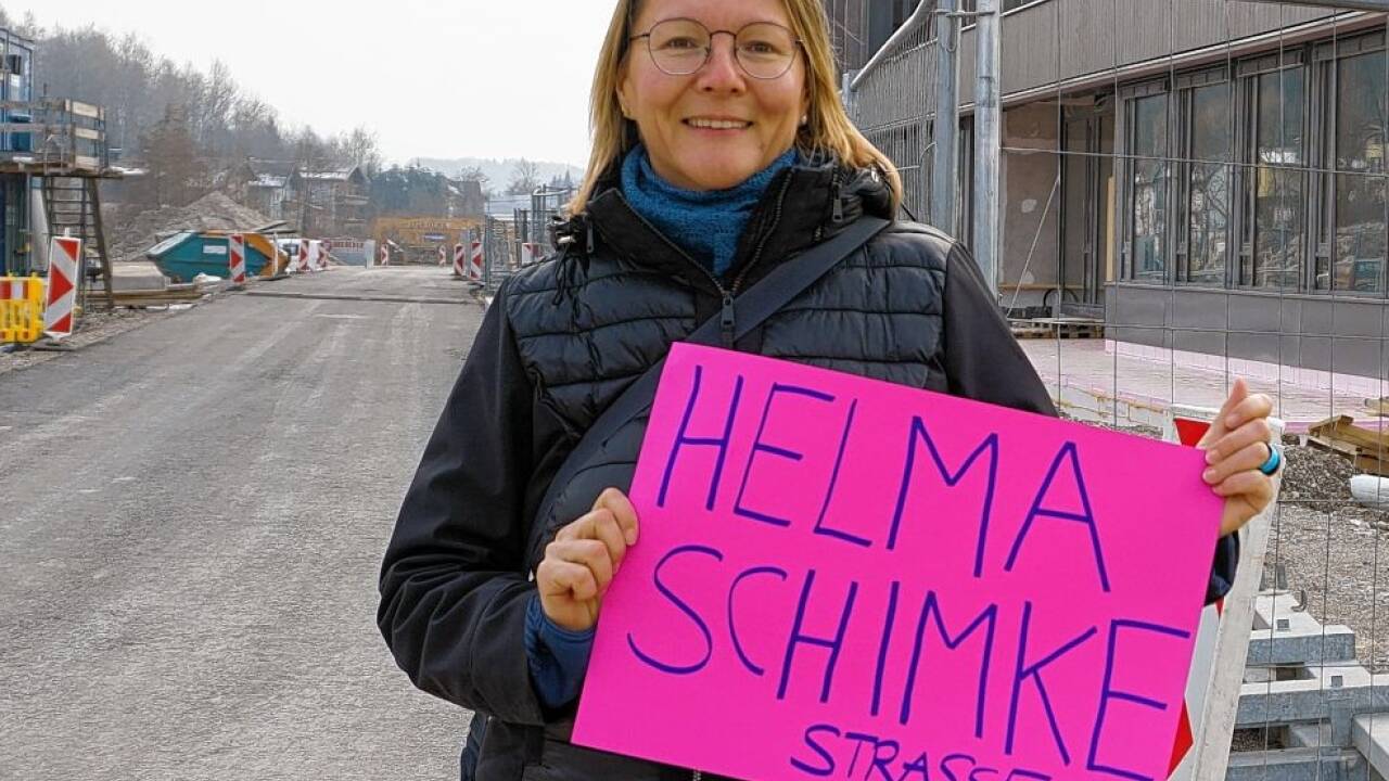 Gemeindevertreterin Eva Spießberger (SPÖ) setzte sich in Seekirchen für eine „Helma Schimke Straße“ ein. 