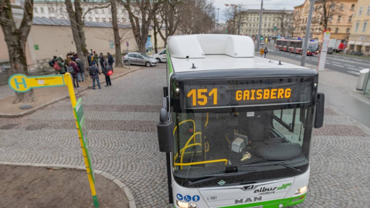 Der Gaisbergbus bringt Fahrgäste am Samstag wieder alle 45 Minuten auf den Salzburger Hausberg – vom Mirabellplatz aus.  