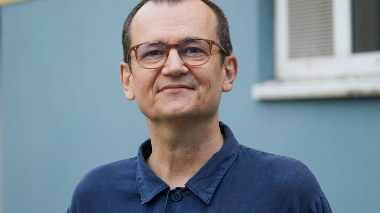 Markus Binder sieht die Welt und erfasst sie in Worten.  