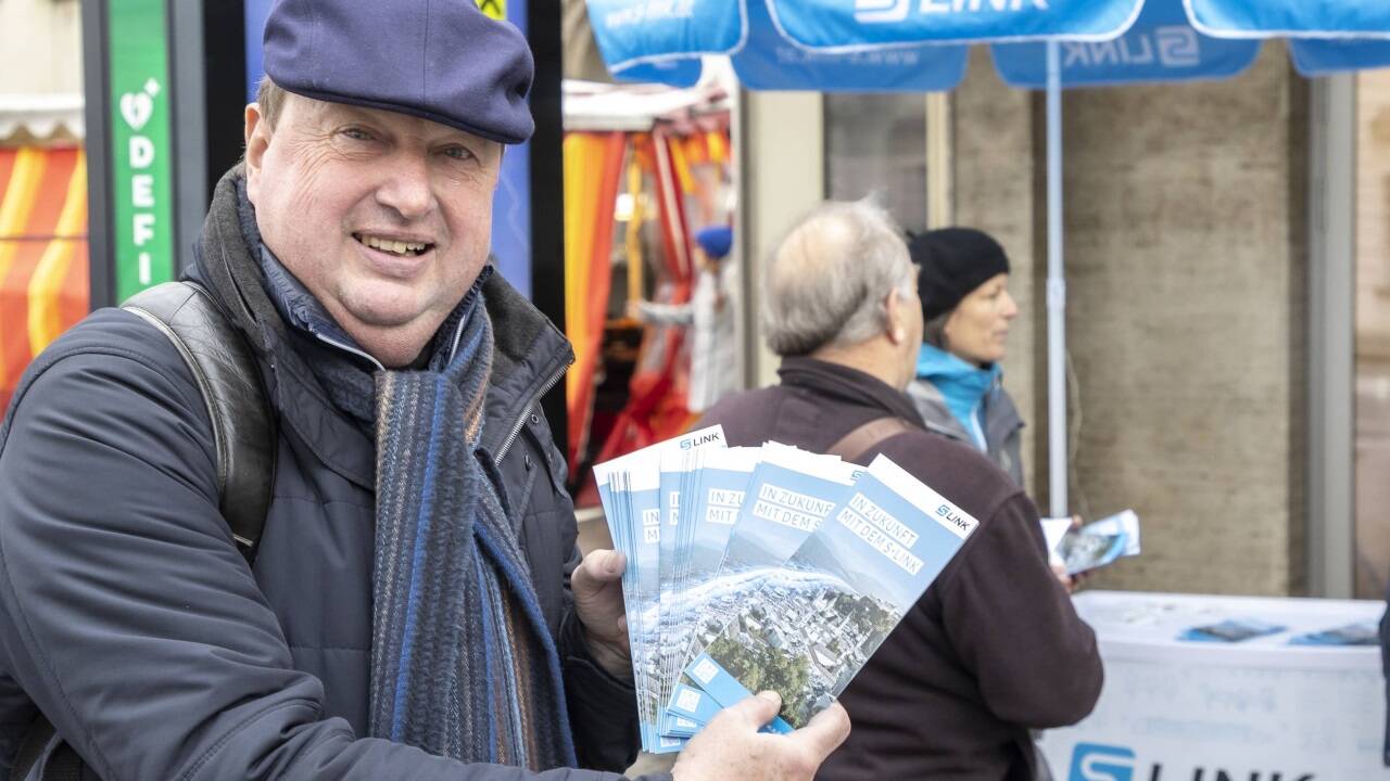 Wer hat die besseren Argumente? Ex-Verkehrsdirektor Gunter Mackinger ist für das Projekt, ... 