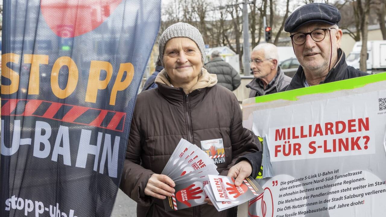 ... die „Stopp U-Bahn“-Vertreter Hadwig Soyoye-Rothschädl und Wilfried Rogler dagegen.  