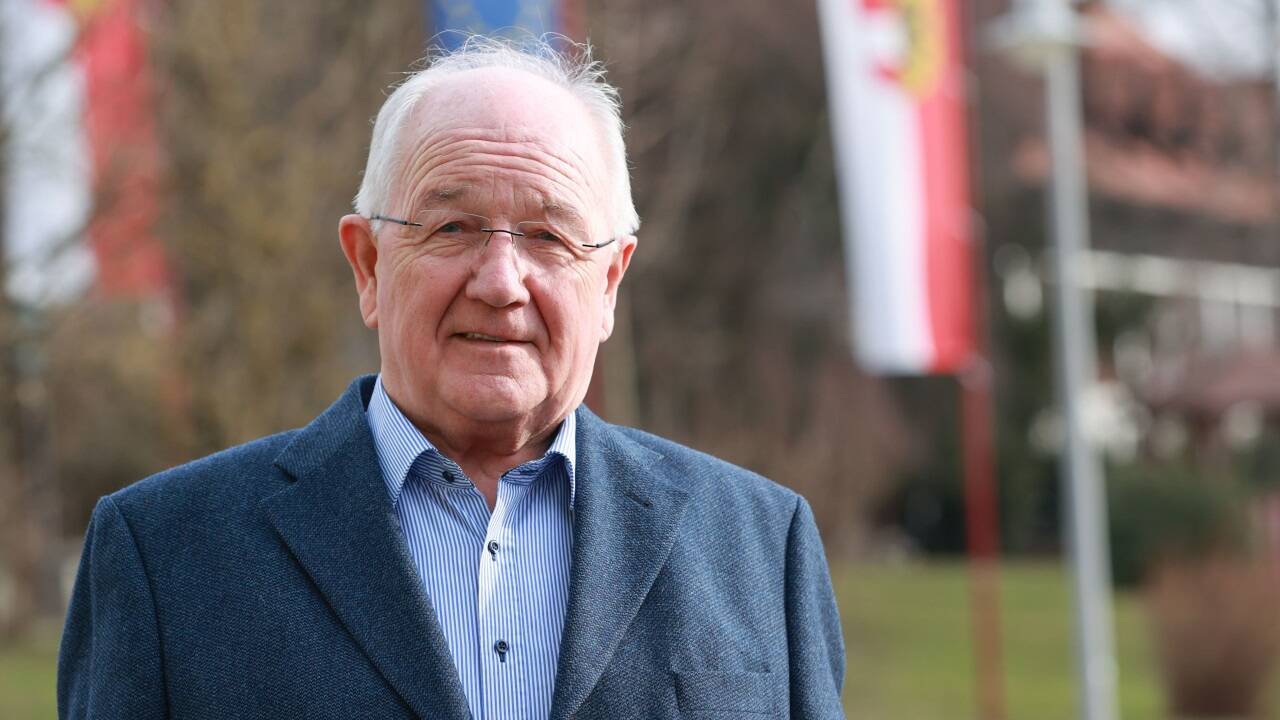 Am 7. April 1989 übernahm Johann Strasser das Bürgermeisteramt in Eugendorf.  