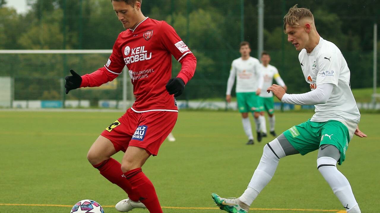 Brambergs Spielmacher David Nindl (links) ist wieder fit. 