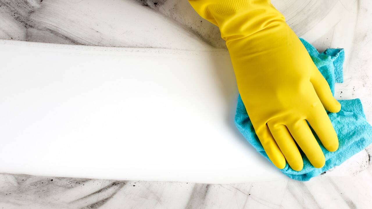 Neben Sport und körperlicher Arbeit könne auch das Putzen der Wohnung ein Weg sein, um Angst abzubauen, sagt die Psychiaterin und Neurologin Constanze Dennig.   Neben Sport und körperlicher Arbeit könne auch das Putzen der Wohnung ein Weg sein, um Angst abzubauen, sagt die Psychiaterin und Neurologin Constanze Dennig.