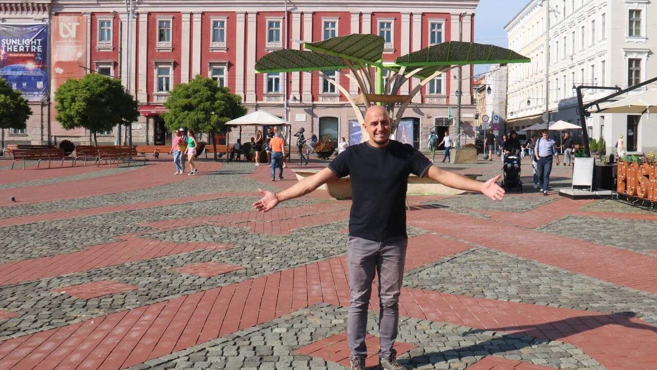 Ludovic Satmari am Freiheitsplatz.  