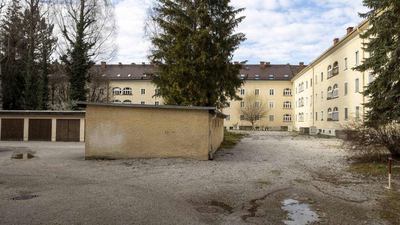 Die Häuser aus dem Jahr 1941 gehören der Stadtgemeinde Salzburg. Sie wurden noch nie von Grund auf saniert.  