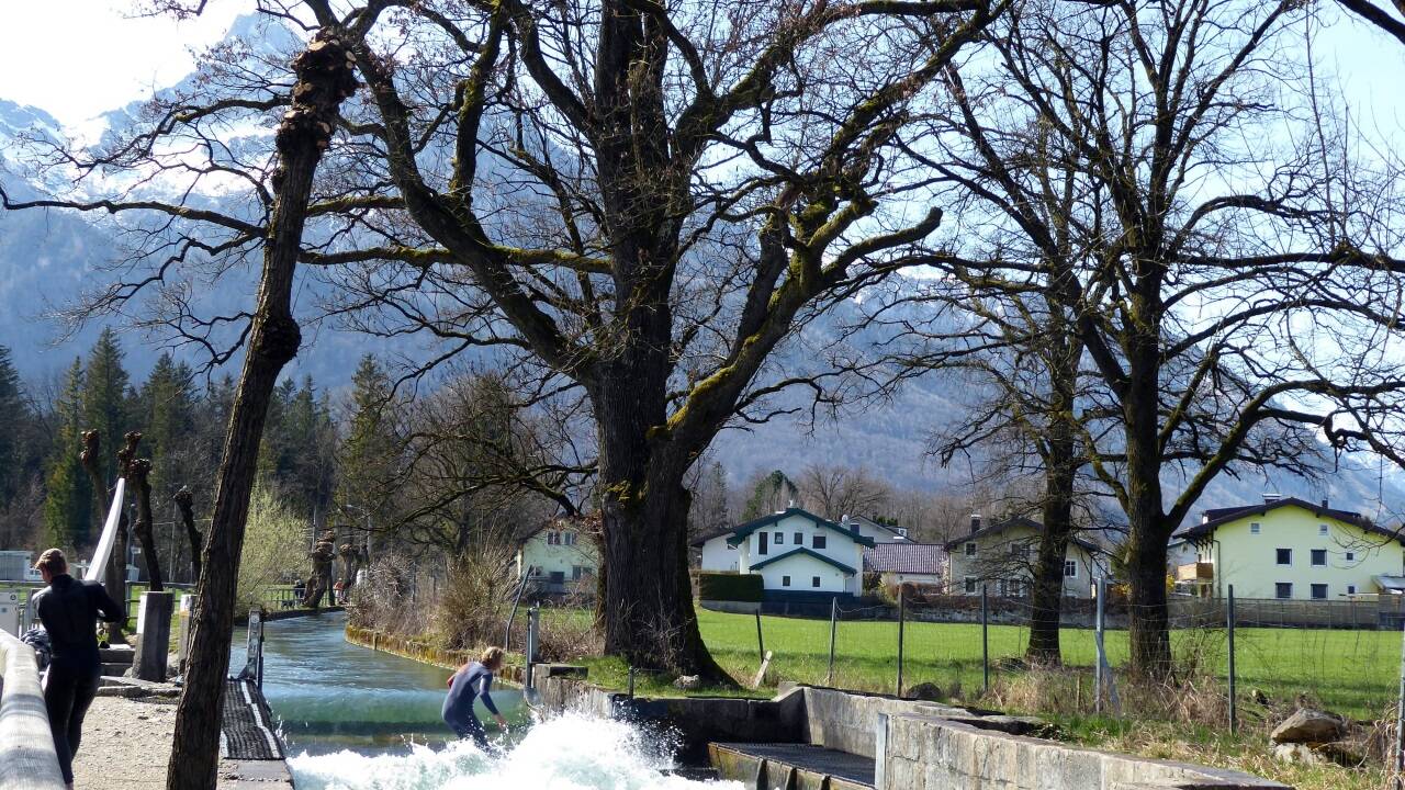 Aus der alten Suchmann-Schleuse wurde ab 2006 die neue „Alm-Welle“. 