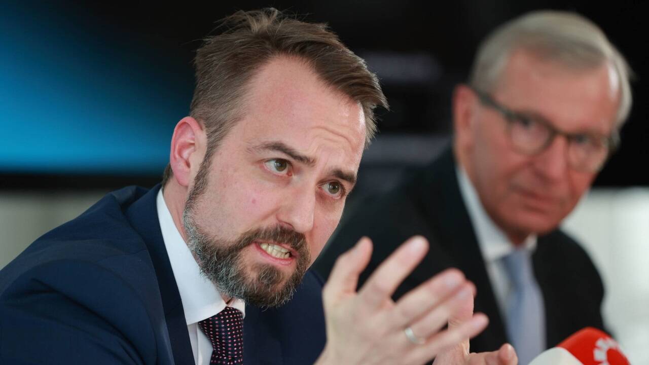 Salzburg-AG-Vorstandssprecher Michael Baminger und Aufsichtsratsvorsitzender Wilfried Haslauer.   Salzburg-AG-Vorstandssprecher Michael Baminger und Aufsichtsratsvorsitzender Wilfried Haslauer.