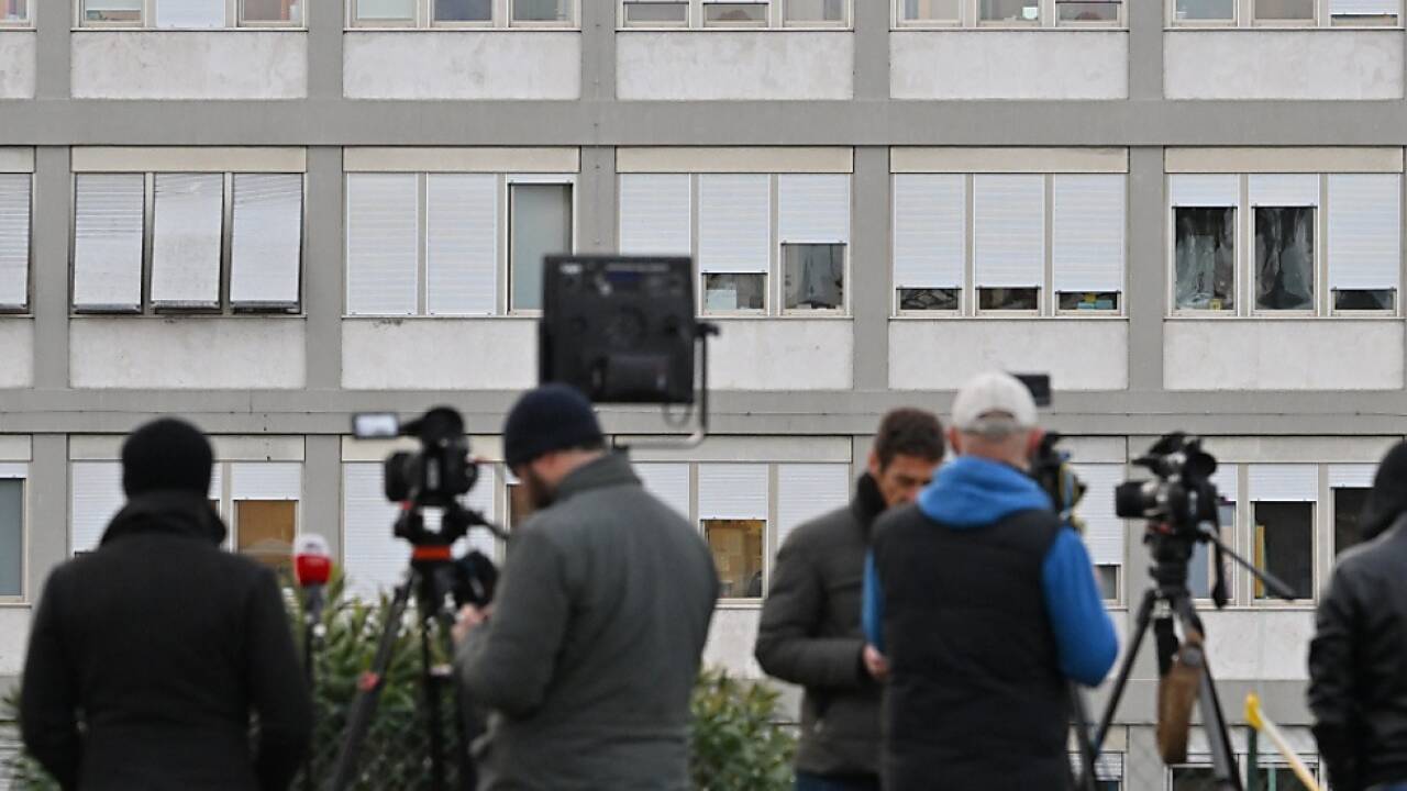 Medienrummel vor Gemelli-Klinik in Rom 