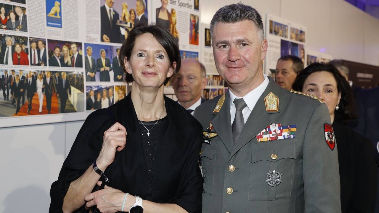 Salzburgs neuer Militärkommandant Brigadier Peter Schinnerl mit Gattin Elke. 