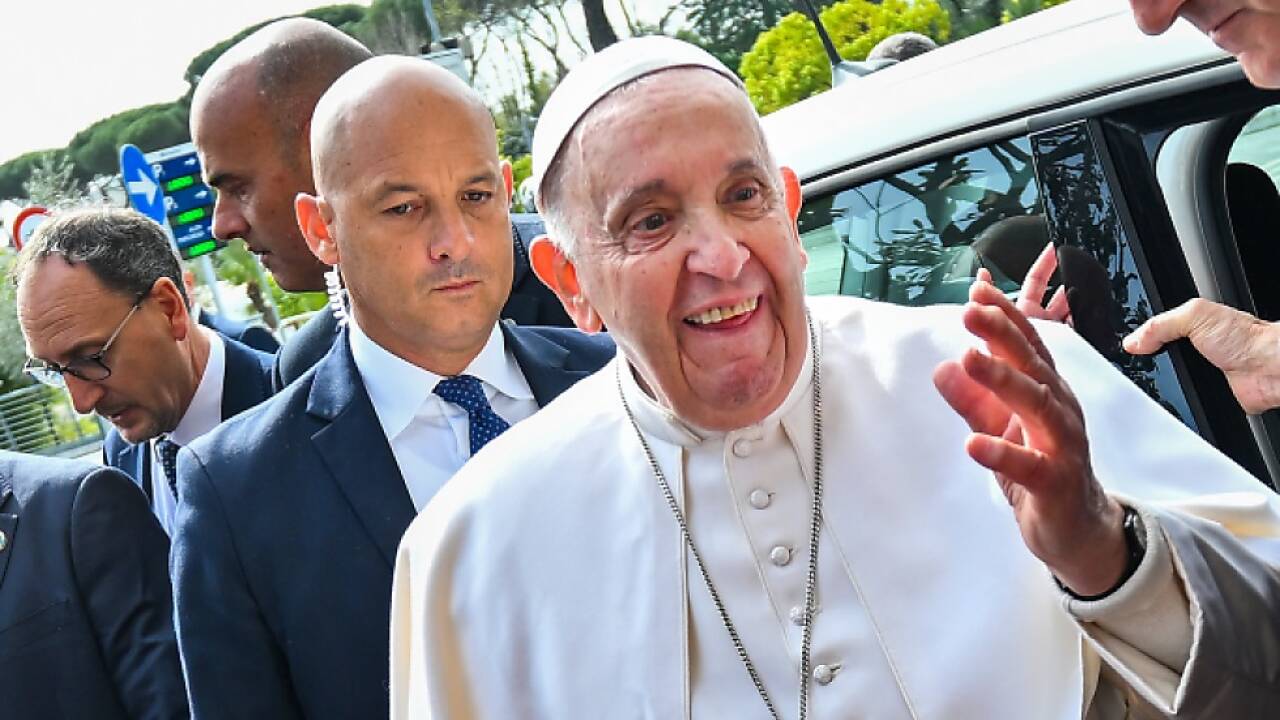Gut gelaunt konnte der Papst das Spital verlassen 