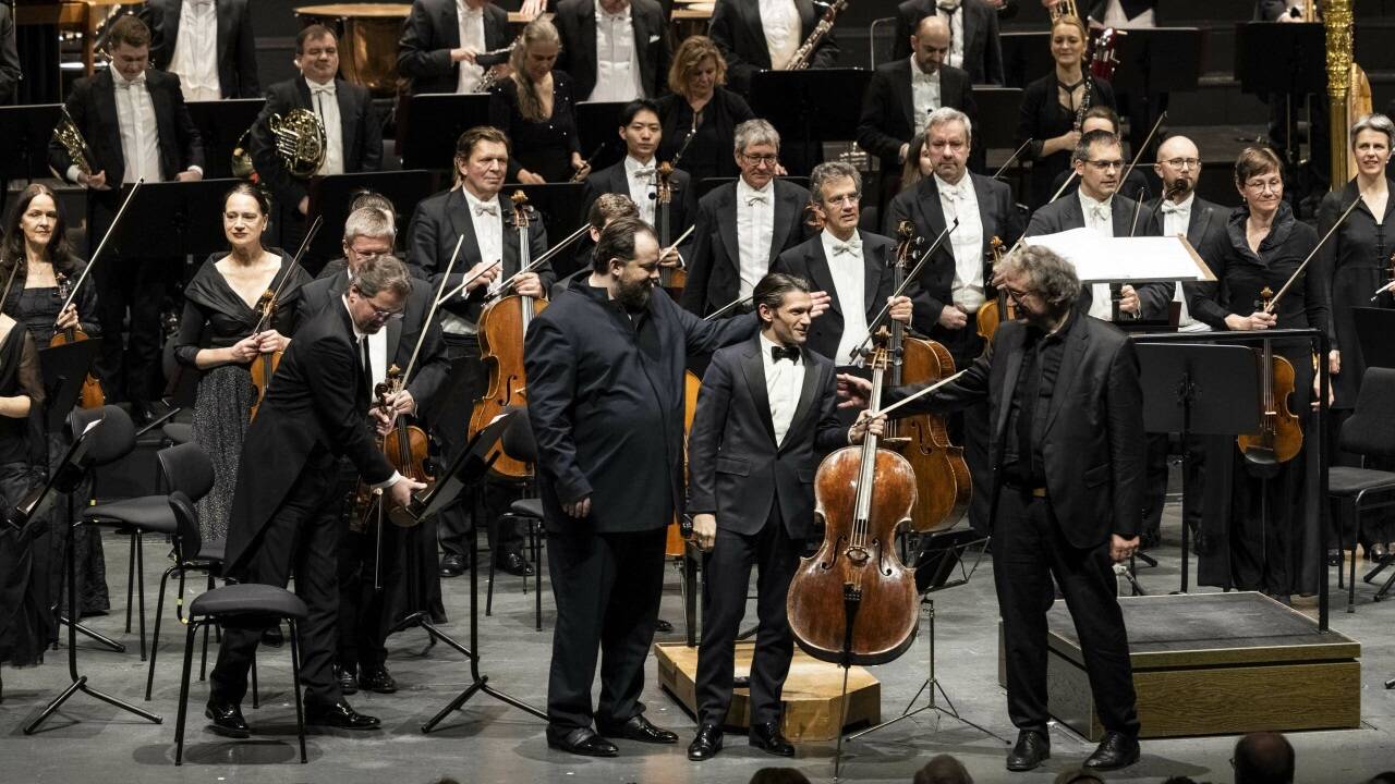Neue Klänge im Großen Festspielhaus: Dirigent Andris Nelsons, Cellist Gautier Capuçon und Komponist Thierry Escaich. 