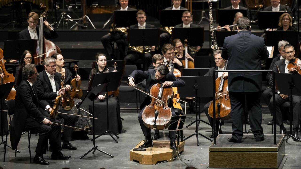 Gautier Capuçon in „Les Chants de l’Aube“ mit dem Gewandhausorchester.  