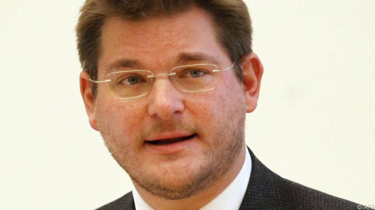 Identitäre stürmten Uni Klagenfurt - Rektor attackiert
