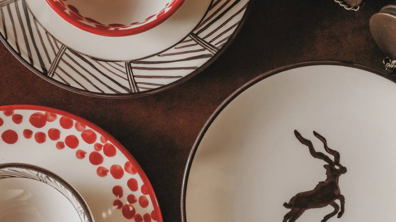 Neben den klassischen Designs wie Streublumen oder dem grünen Geflammten setzt man auf Kudu und Leopard.  