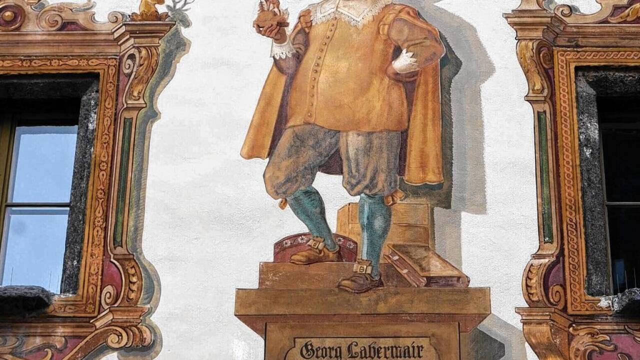 Eine Erinnerung an den Erbauer des Hauses, Georg Labermair.  