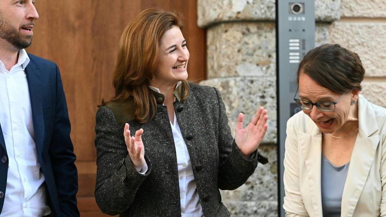 Den Spitzenkandidaten ist das Lachen wenigstens nicht vergangen am Sonntag: David Egger (SPÖ), Marlene Svazek (FPÖ), Martina Berthold (Grüne).  
