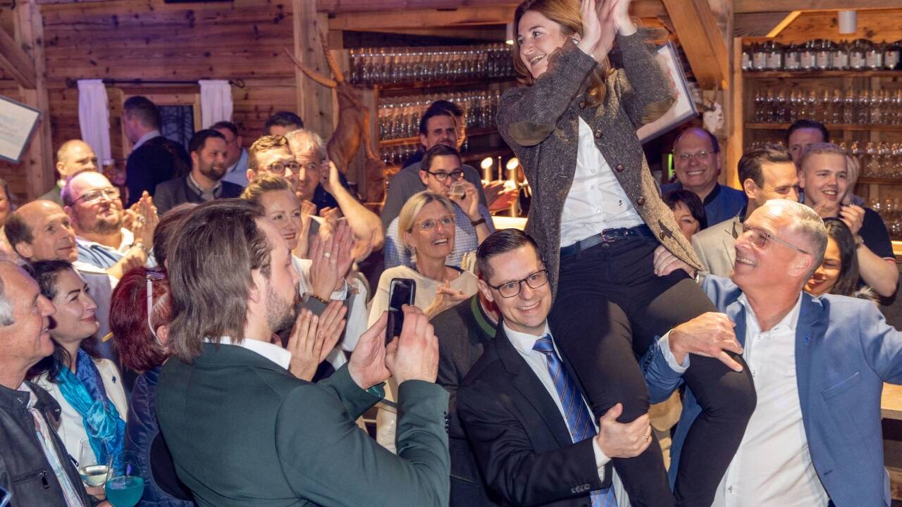...danach Parteichefin Marlene Svazek in der Eventalm in Kasern. 