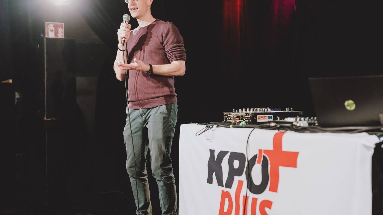 Der Salzburger KPÖ-Spitzenkandidat Kay-Michael Dankl inspiriert die Linken in der SPÖ ebenso wie die KPÖ, die bundespolitisch ein Schattendasein fristet. 
