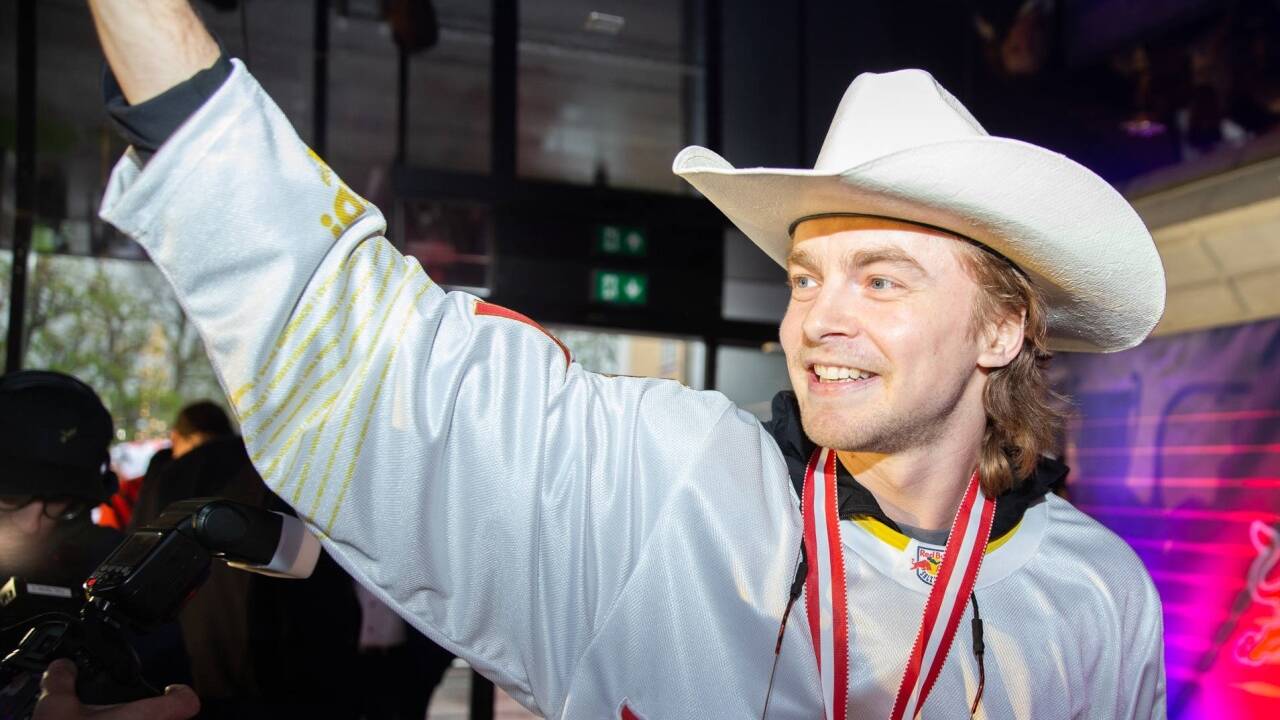 Troy Bourke kam als einziger Spieler mit Cowboyhut. 