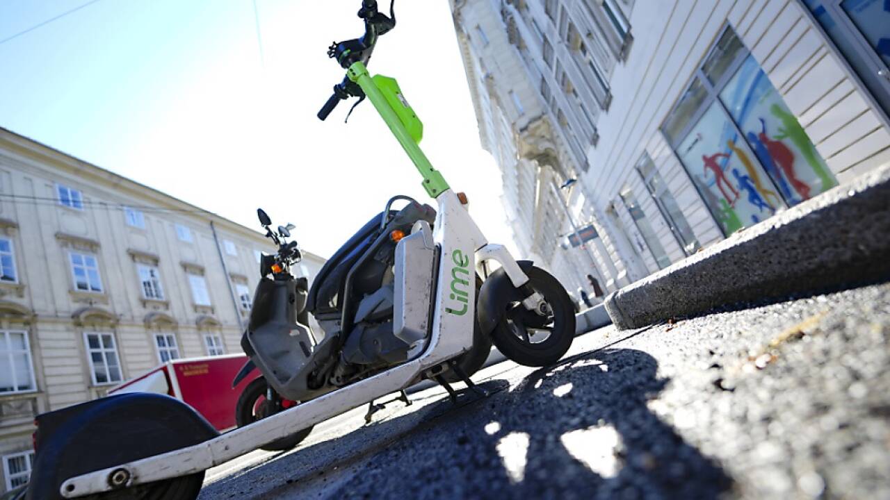 Für E-Scooter-Fahrer soll es künftig strengere Regeln geben  Für E-Scooter-Fahrer soll es künftig strengere Regeln geben