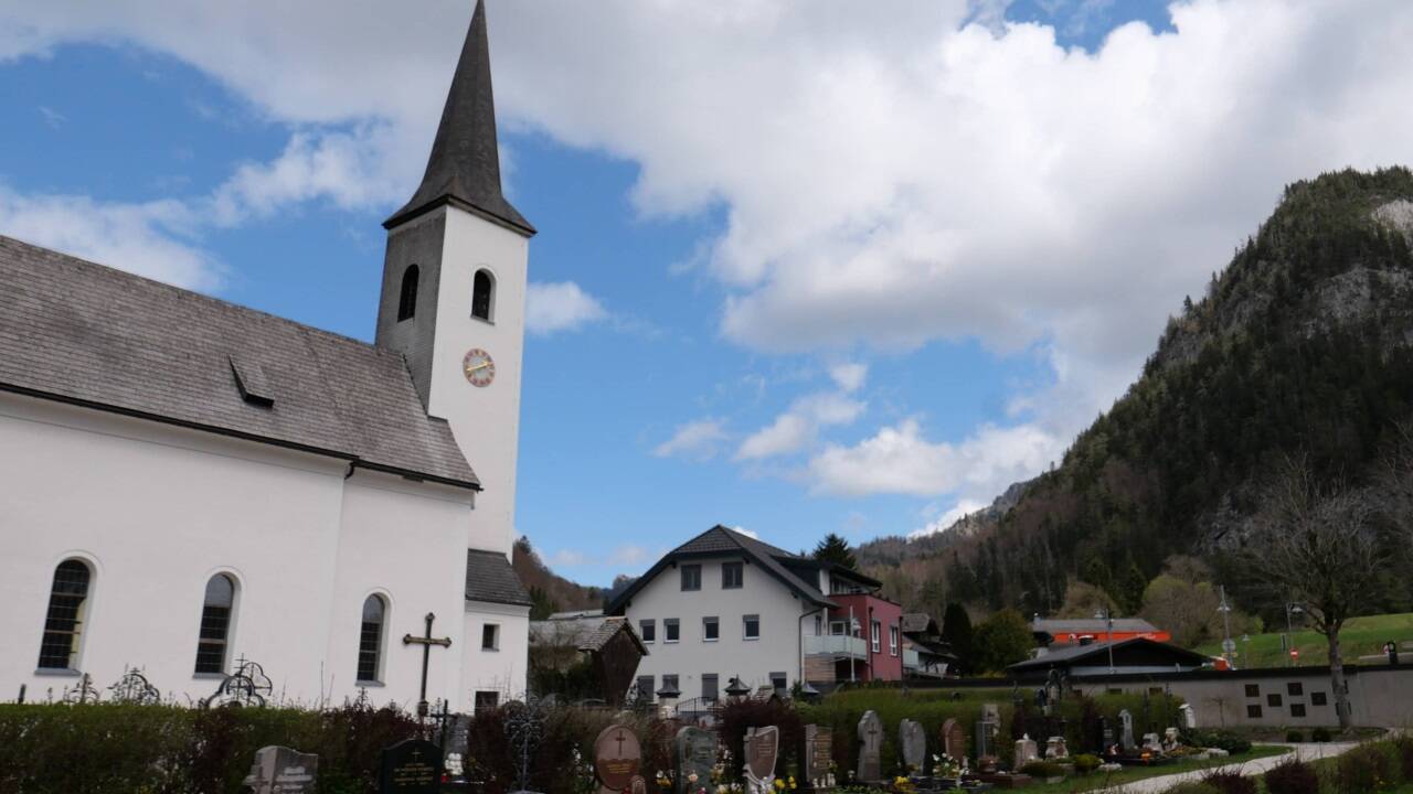Die Pfarrkirche Fuschl besteht seit 1806.  