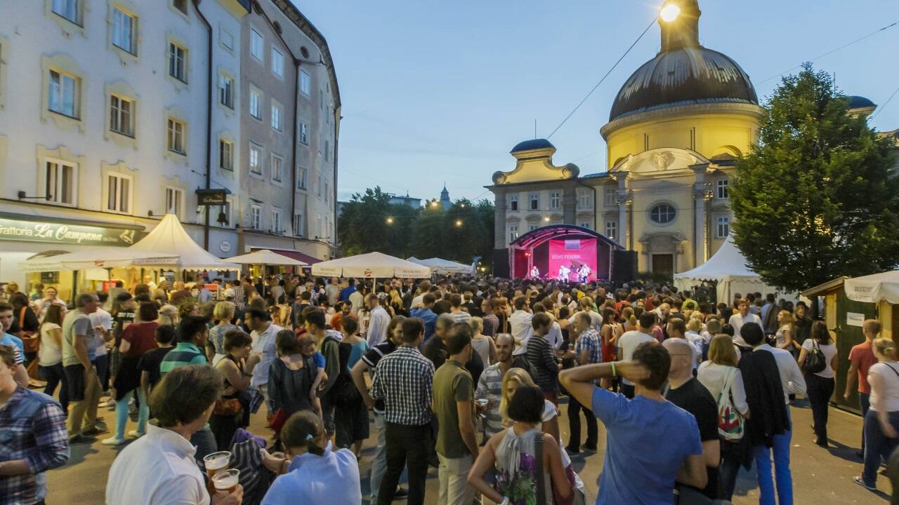 Das Kaiviertelfest wurde in der Vorwoche abgesagt. Nun soll der Organisator Geld von einem anderen Festival für das Kaiviertelfest verwenden. Das Kaiviertelfest wurde in der Vorwoche abgesagt. Nun soll der Organisator Geld von einem anderen Festival für das Kaiviertelfest verwenden.