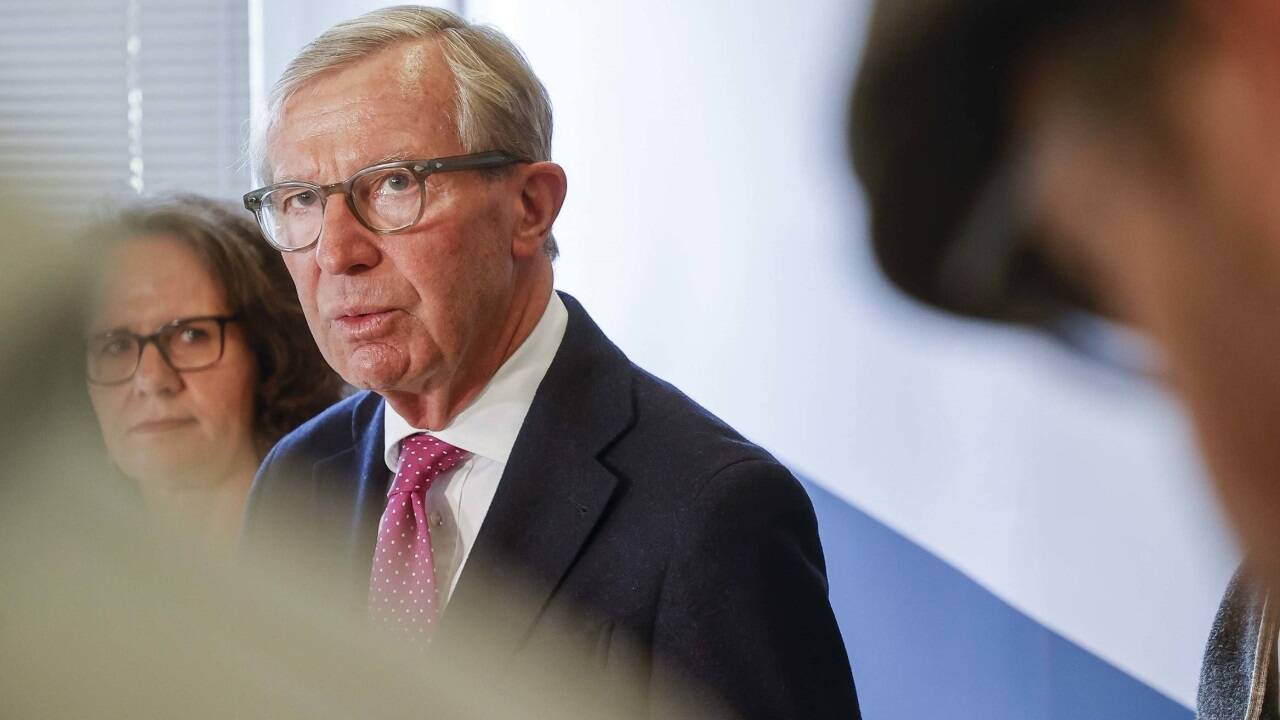 Dass der Salzburger Landeshauptmann Wilfried Haslauer Koalitionsgespräche mit der FPÖ ankündigte, schlägt auch in der Bundespolitik hohe Wellen. 