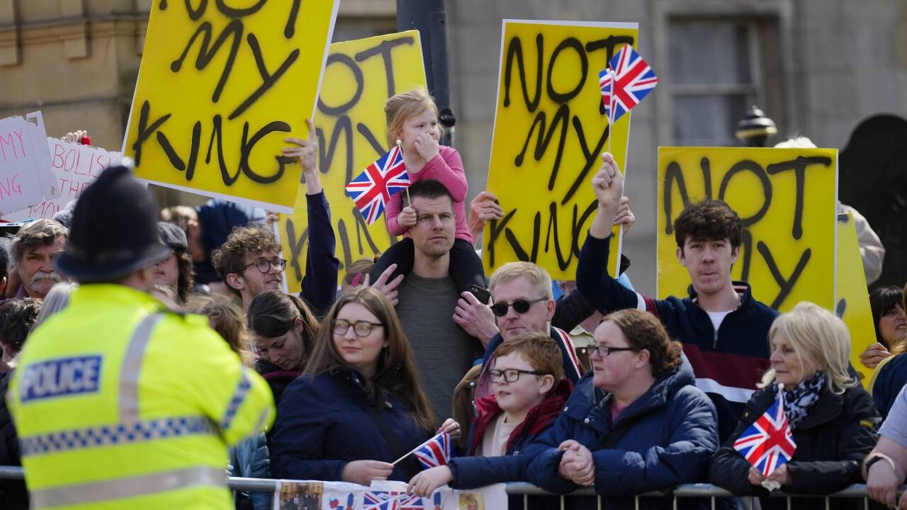 „Not my king“: Nicht alle Menschen im Königreich sind mit der Monarchie einverstanden. 