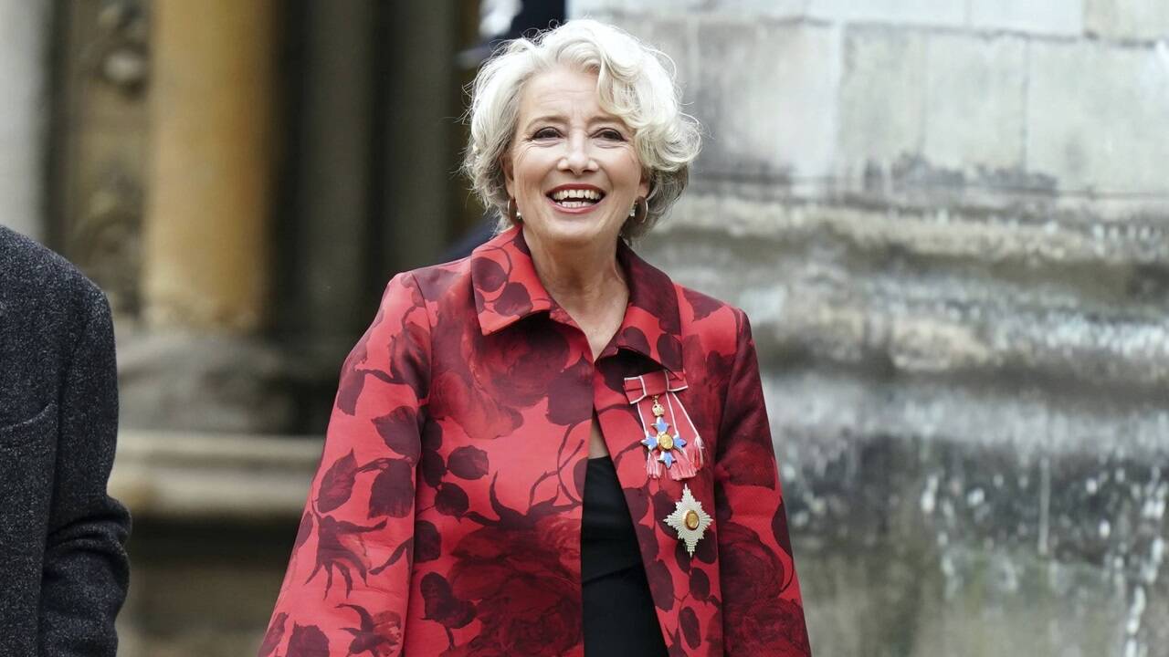 Auch Stars aus der Kulturszene waren zur Krönungszeremonie geladen: Die Schauspielerin Emma Thompson ... Auch Stars aus der Kulturszene waren zur Krönungszeremonie geladen: Die Schauspielerin Emma Thompson ...