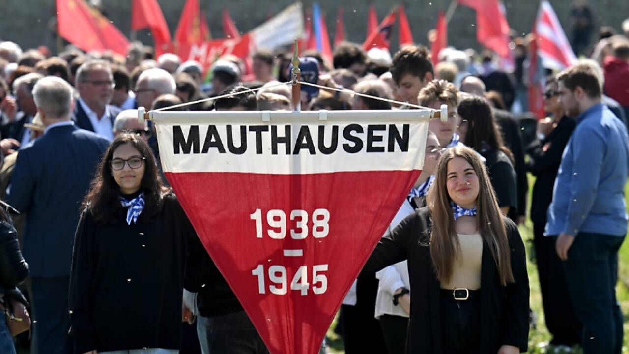 Zahlreiche Delegationen aus dem In- und Ausland nahmen teil 