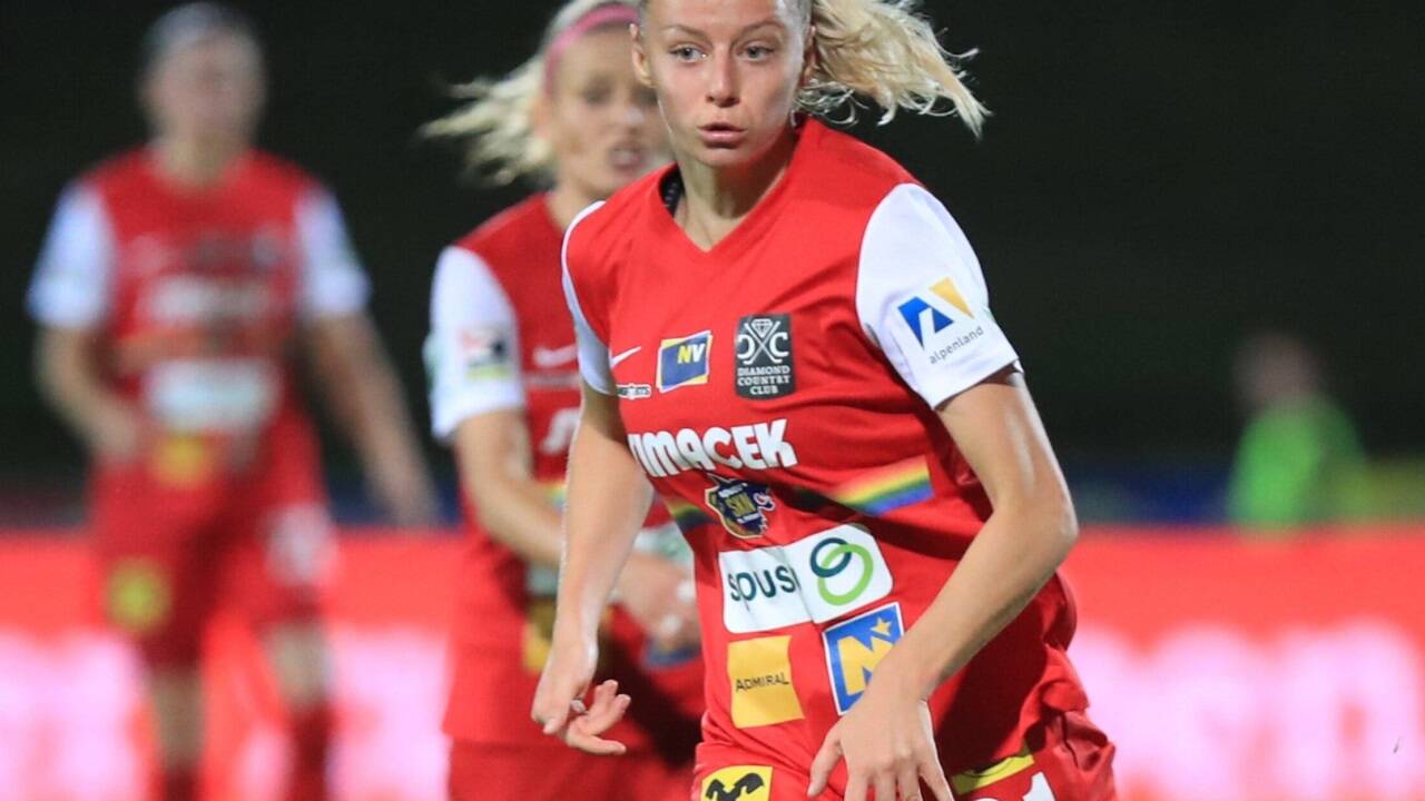 Sophie Hillebrand. 