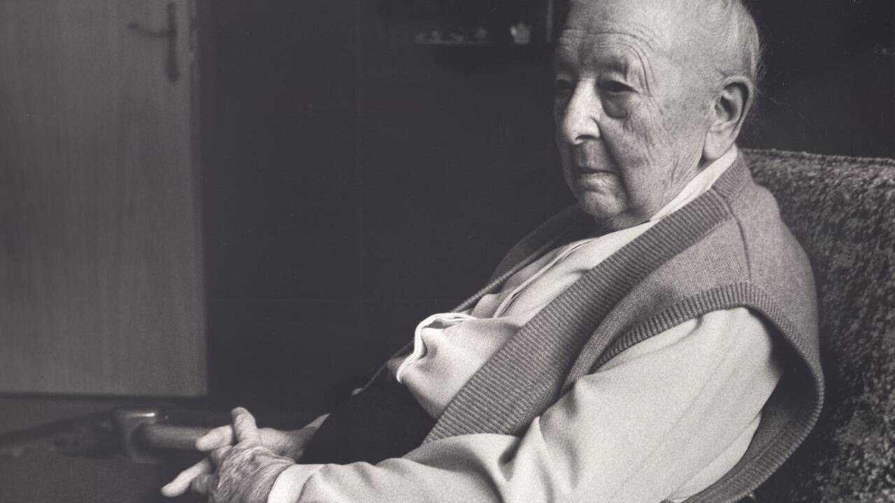 Agnes Primocic begann als Pensionistin, in Schulen als Zeitzeugin aufzutreten. Ihr Motto war stets: „Nicht stillhalten, wenn Unrecht geschieht.“ 