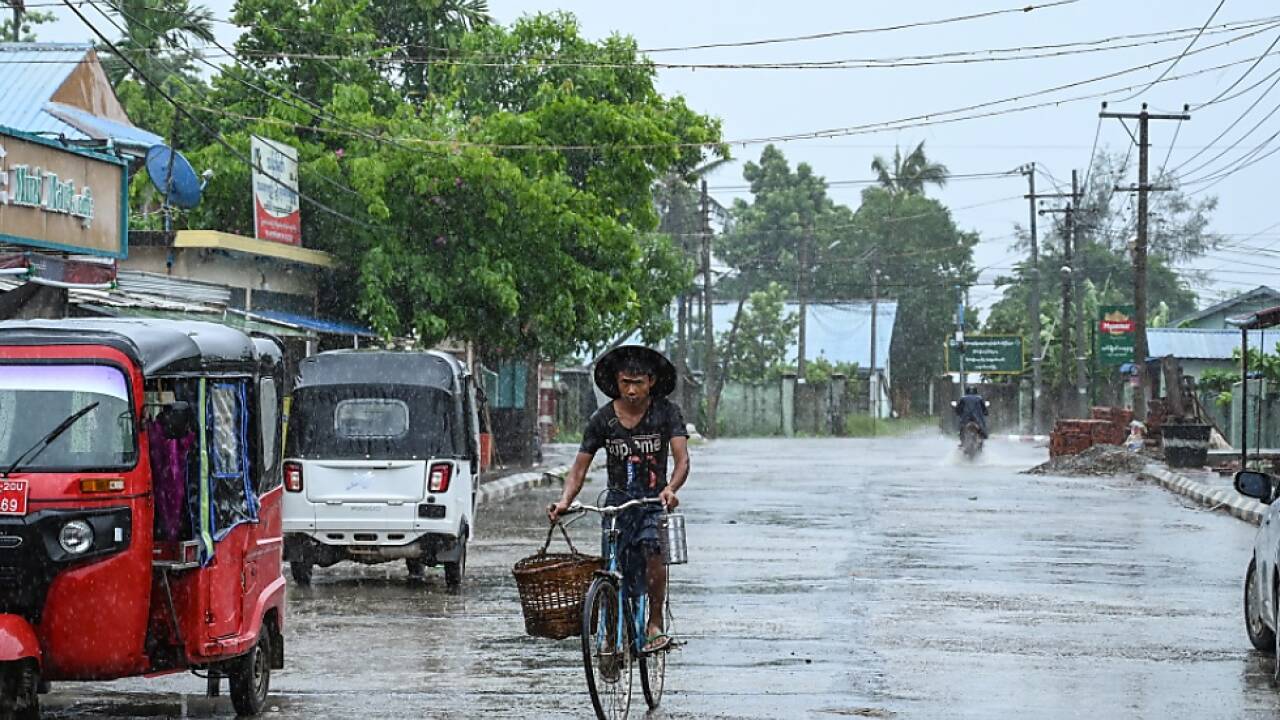 Ausläufer des Zyklons erreichten Myanmar und Bangladesch 